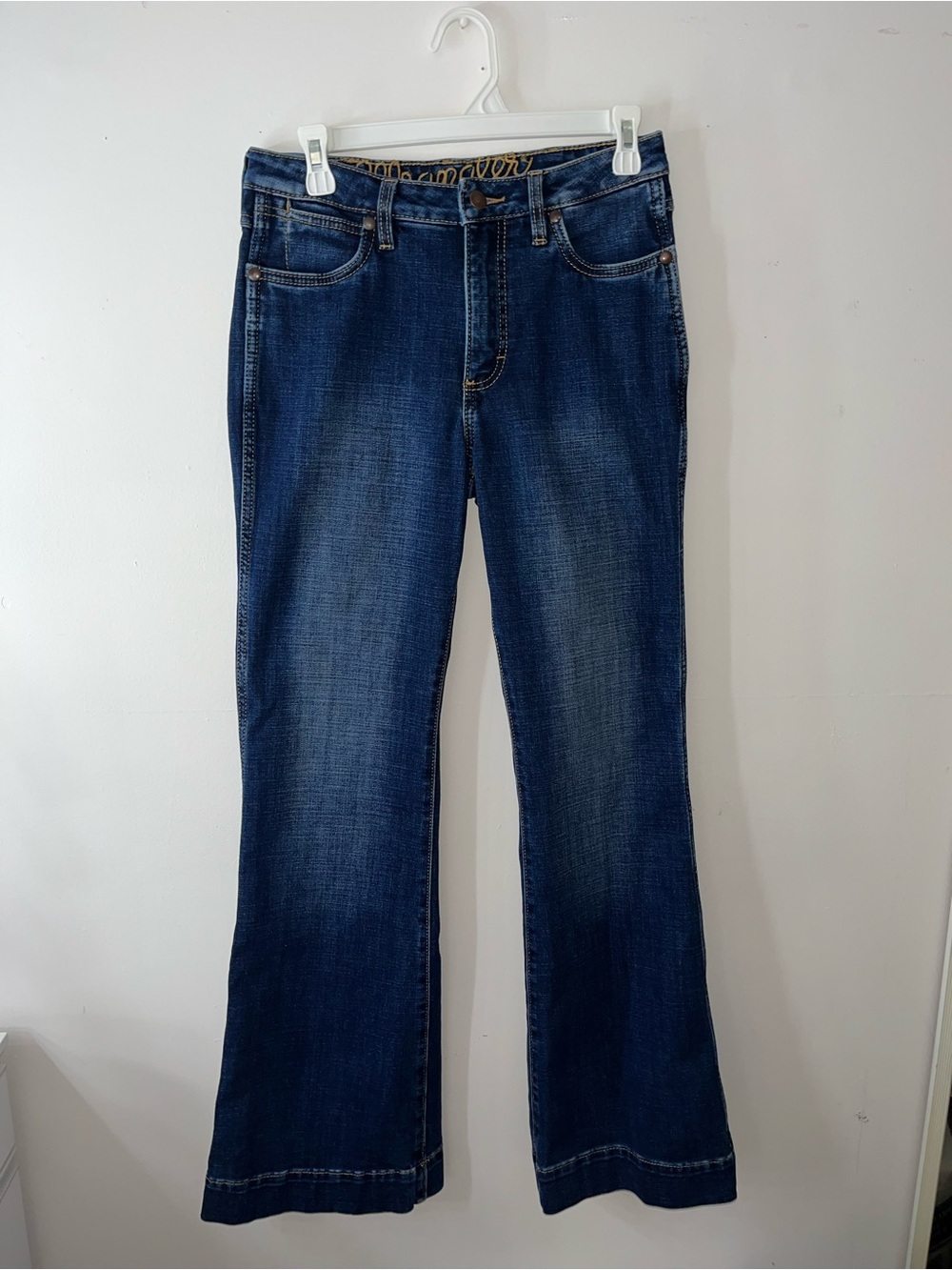 Wrangler Retro Women’s Dark Denim Bootcut Jeans